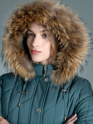 Alternative view of PARKA 7436 J81 Estefanía Rodriguez